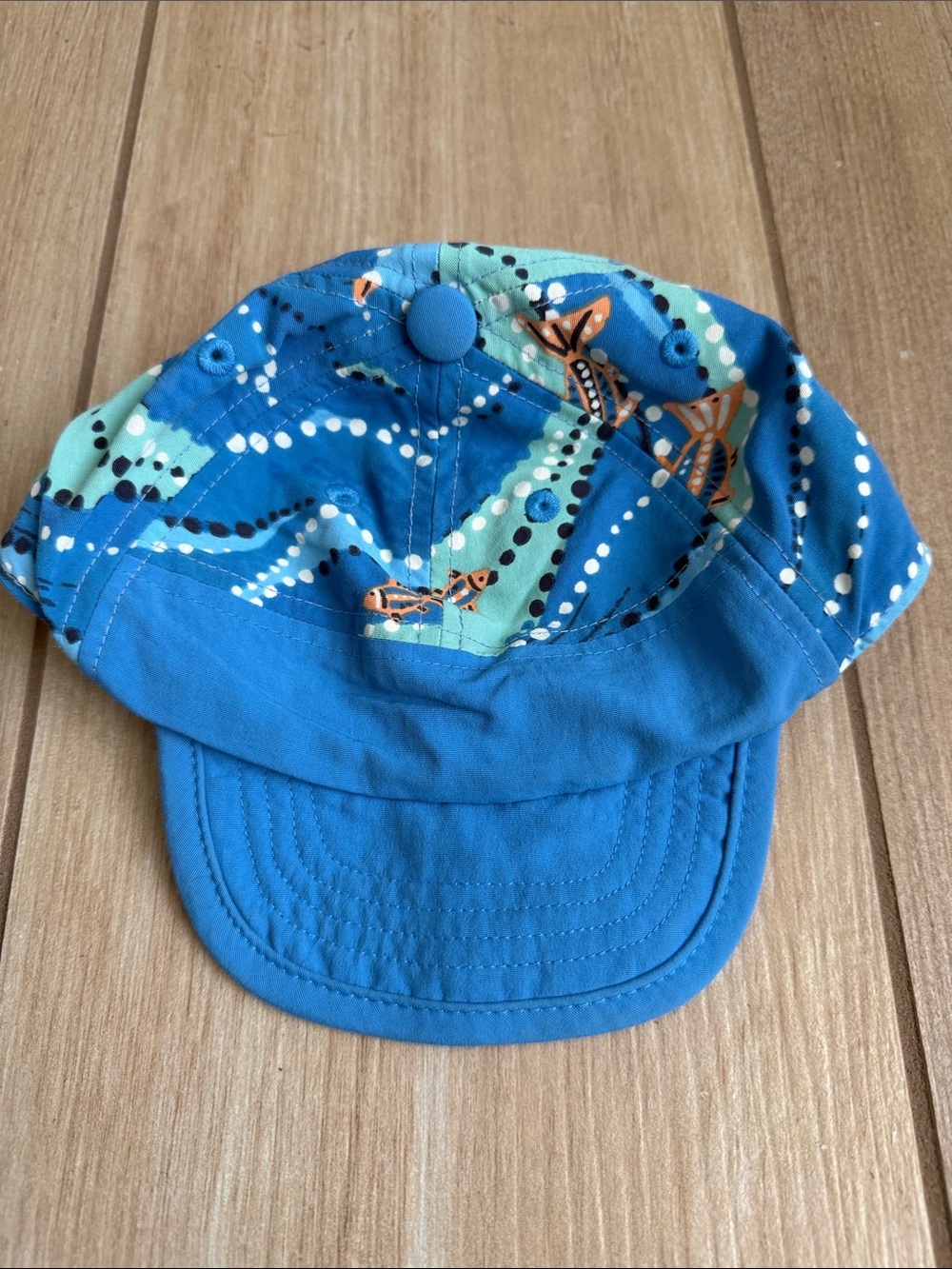 Patagonia Blue fish Patterned Kids Beach Cap, size 6-12